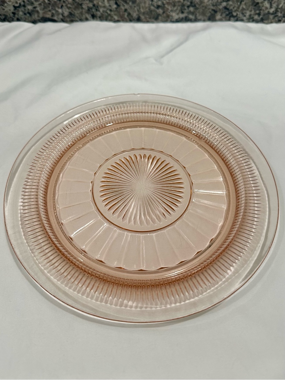 Vintage Anchor Hocking Coronation Pink 8.5" Luncheon Plate